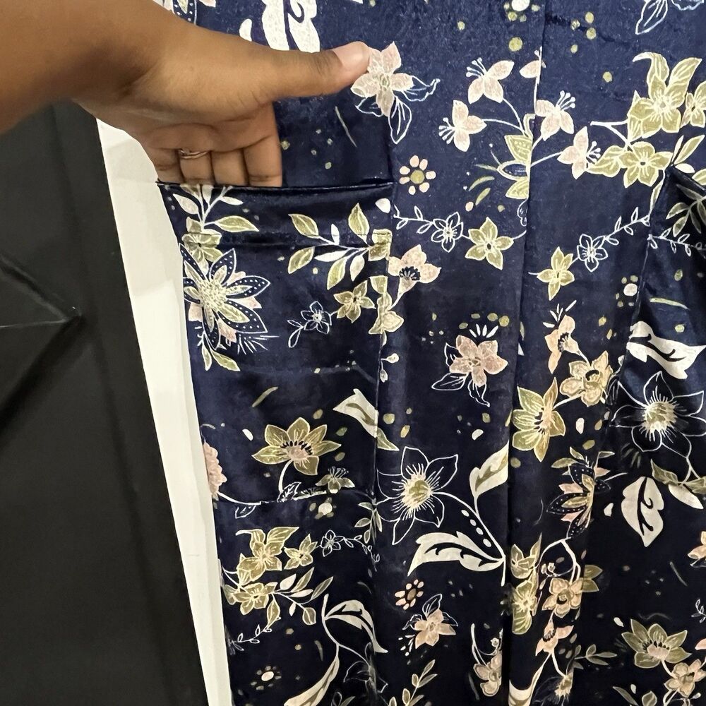 Earthbound Trading Co Floral Velvet Tie Wide Leg Jumpsuit Size Small - Picture 3 of 7
